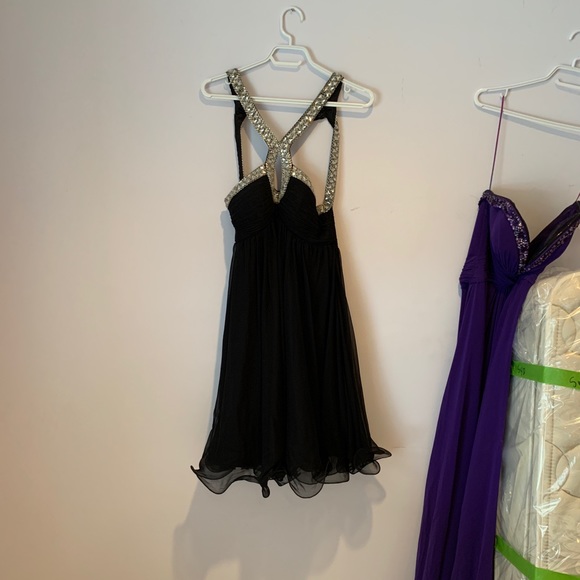 Prom dress - Picture 1 of 3